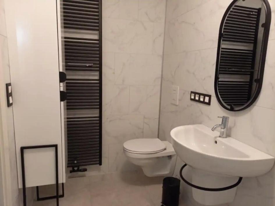 Au Lit De L'Ambleve Apartment Малмеди Екстериор снимка